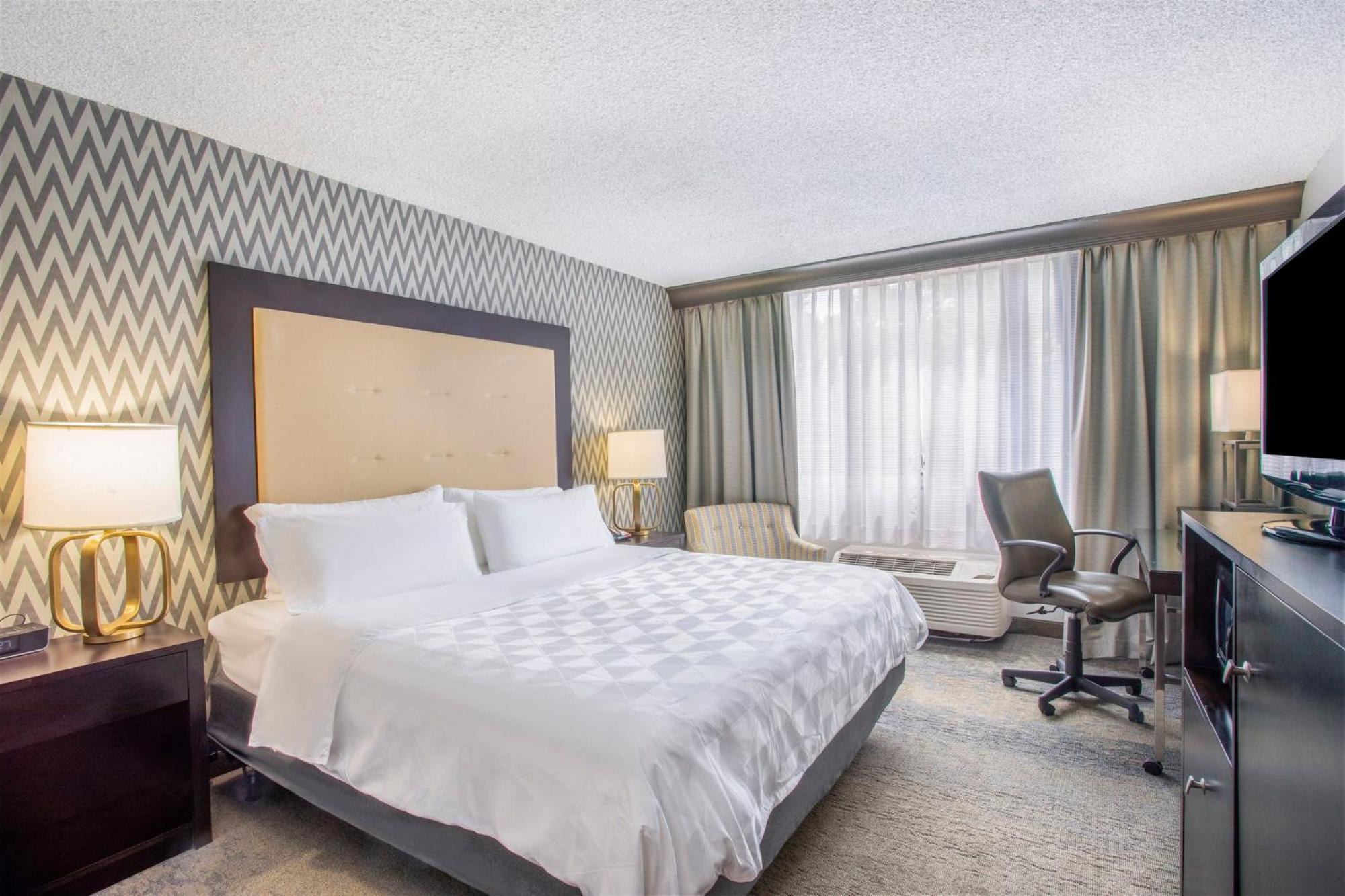 Holiday Inn & Suites Parsippany Fairfield By Ihg Dış mekan fotoğraf