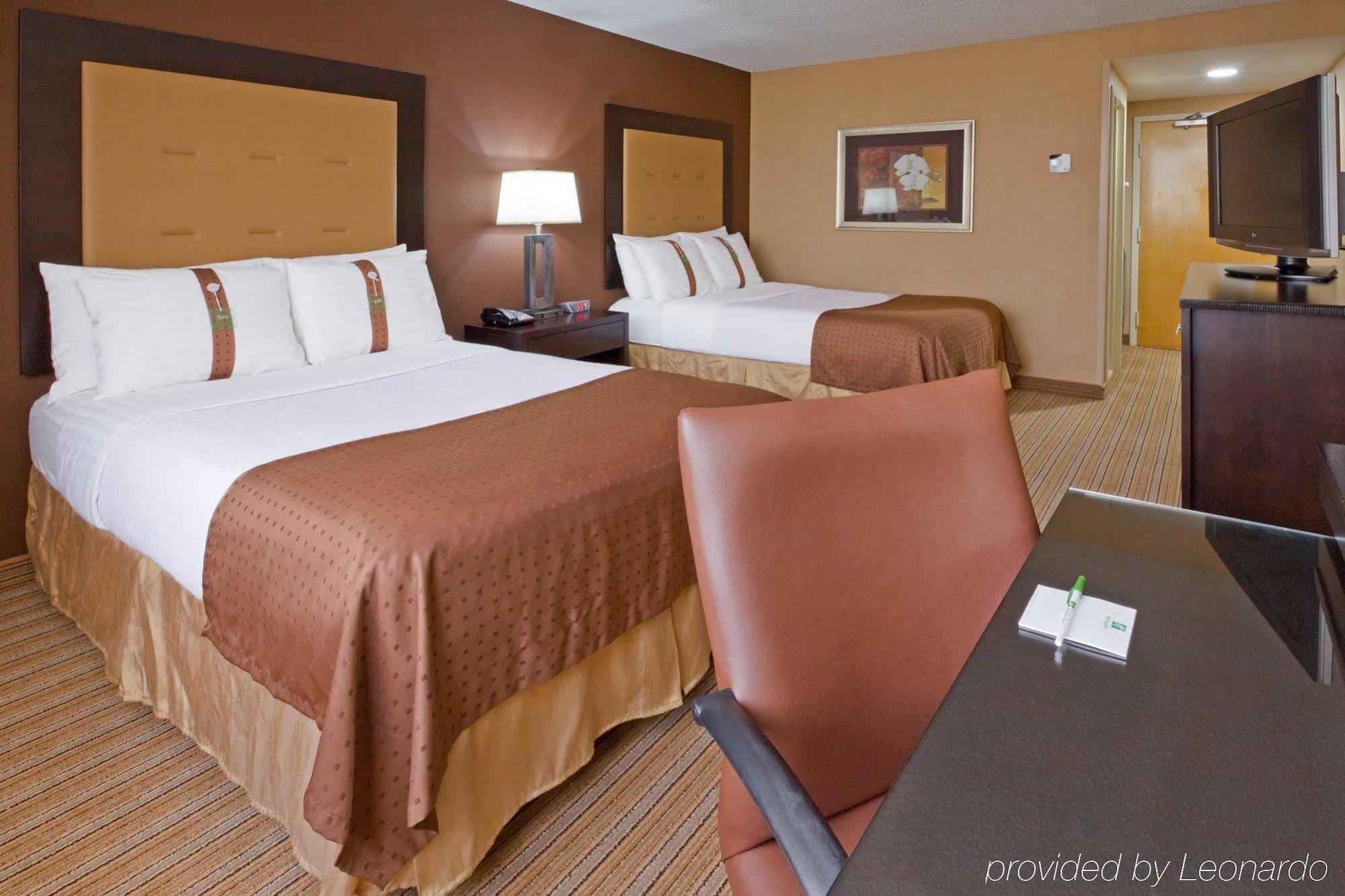 Holiday Inn & Suites Parsippany Fairfield, An Ihg Hotel Oda fotoğraf