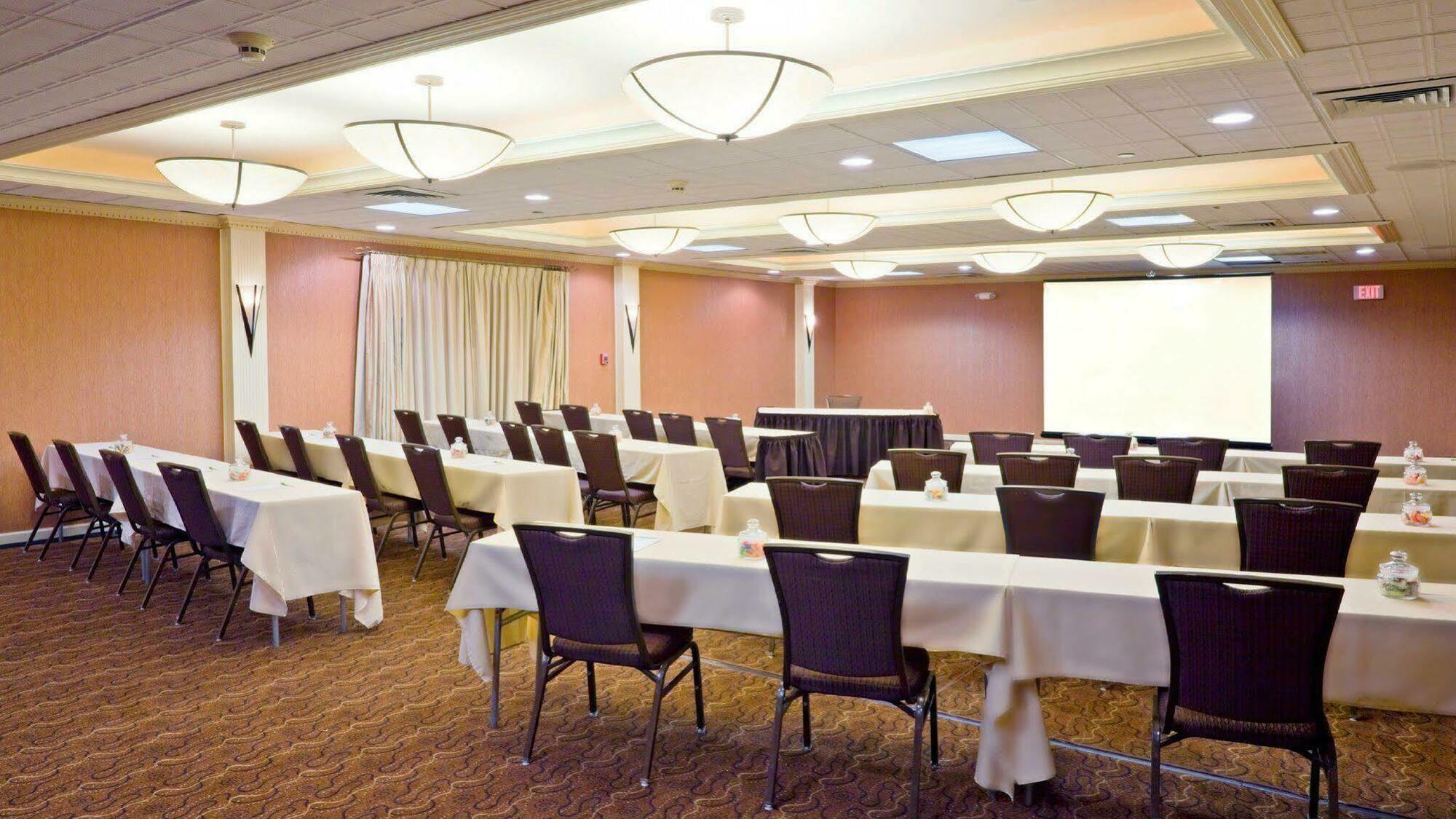 Holiday Inn & Suites Parsippany Fairfield By Ihg Dış mekan fotoğraf