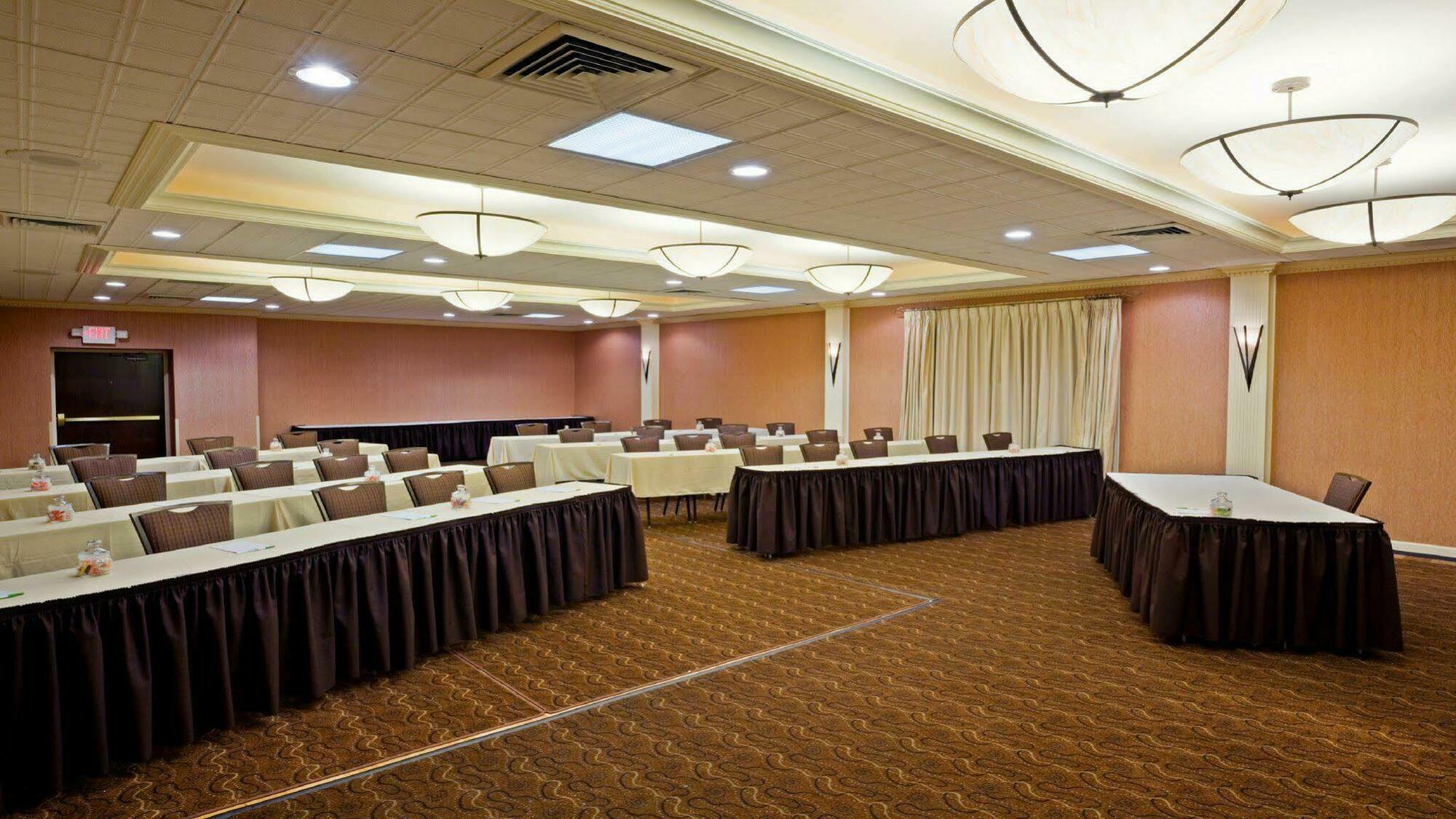 Holiday Inn & Suites Parsippany Fairfield By Ihg Dış mekan fotoğraf
